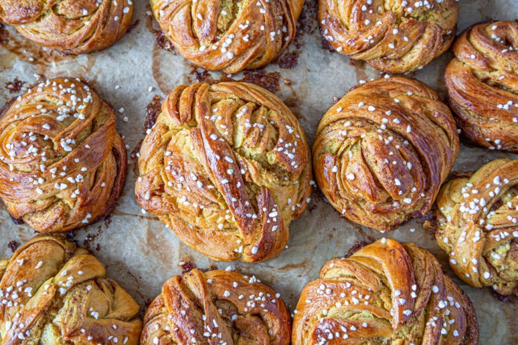 Kanelknute-lussekatter